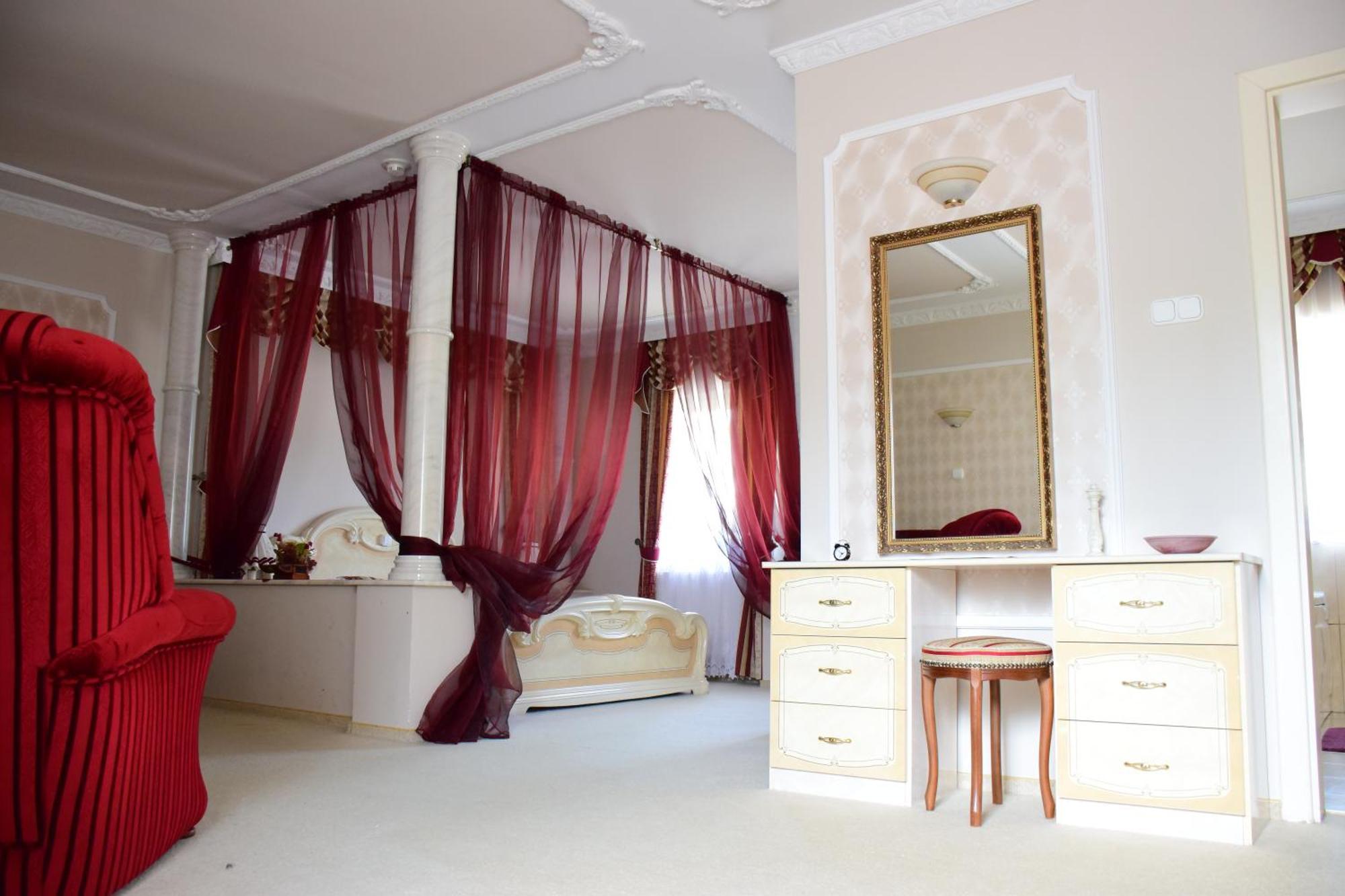 Hotel Bíbic és Tüskevár Étterem és Horgásztó Nyíregyháza Esterno foto